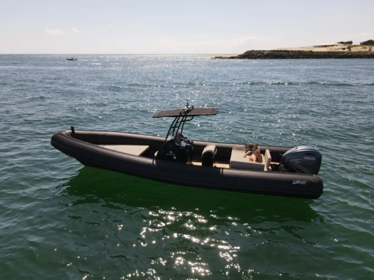 Charter a Sea Water Sea Water Phantom 280 in Lège-Cap-Ferret on Samboat