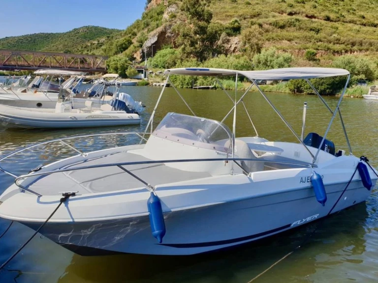 Motorboat hire in Saint-Florent - Bénéteau Flyer 650 Sun Deck