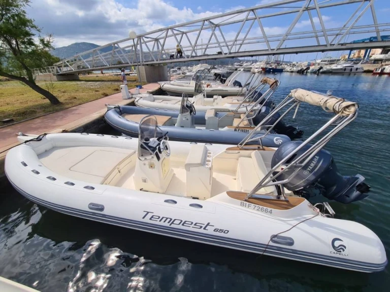 Charter a Capelli Tempest 650 in Saint-Florent on Samboat