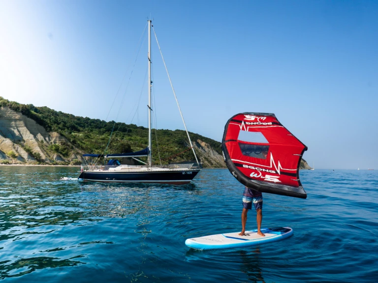 Hire Sailboat Bénéteau with a boat licence