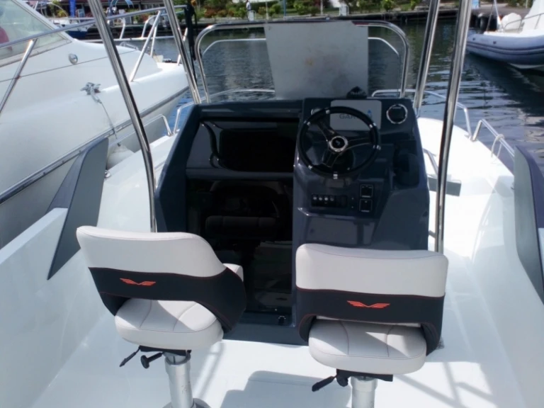 Hire Motorboat with or without skipper Quicksilver Les Trois-Îlets