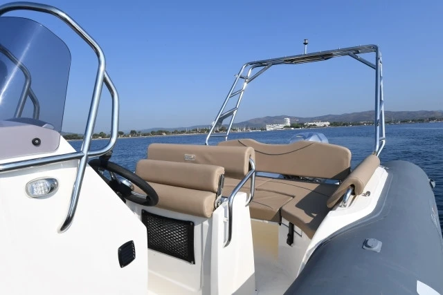 Bwa BWA 22 GTO charter bareboat or skippered in  La Trinité-sur-Mer