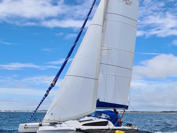 Hire Sailboat with or without skipper ASTUS BOATS La Trinité-sur-Mer