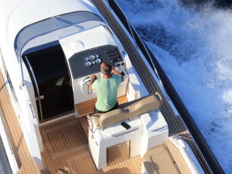 RIB to hire Propriano at the best price