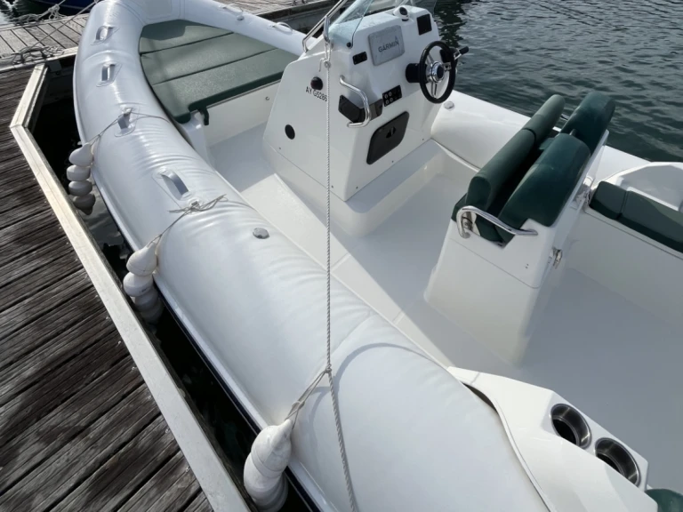 Motorboat hire in La Trinité-sur-Mer - Quicksilver Quicksilver 555 Activ Open