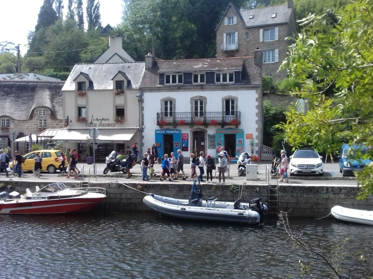 Hire a Zodiac ZODIAC PRO 6.5 Port-Louis