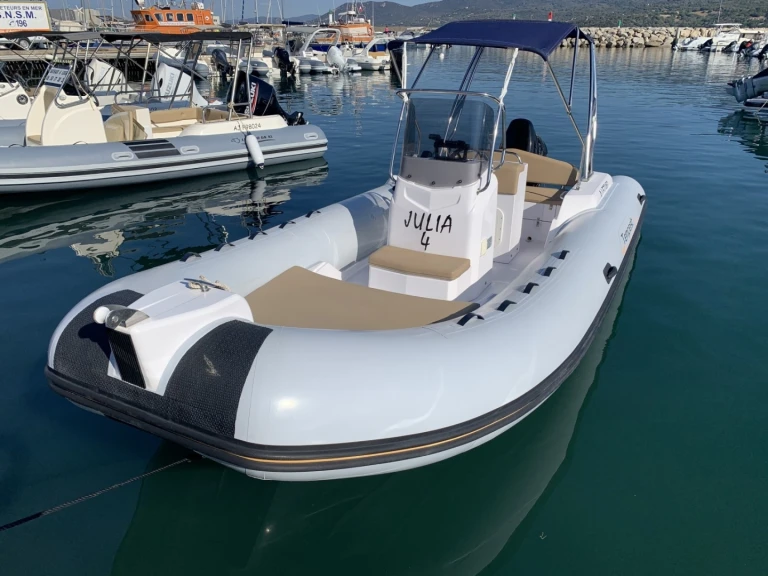 Hire RIB Capelli with a boat licence
