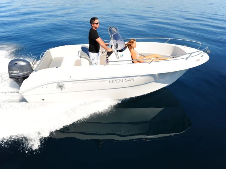 Motorboat to hire Sète at the best price