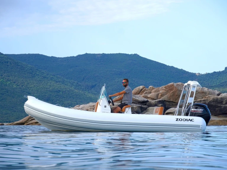 RIB to hire Propriano at the best price