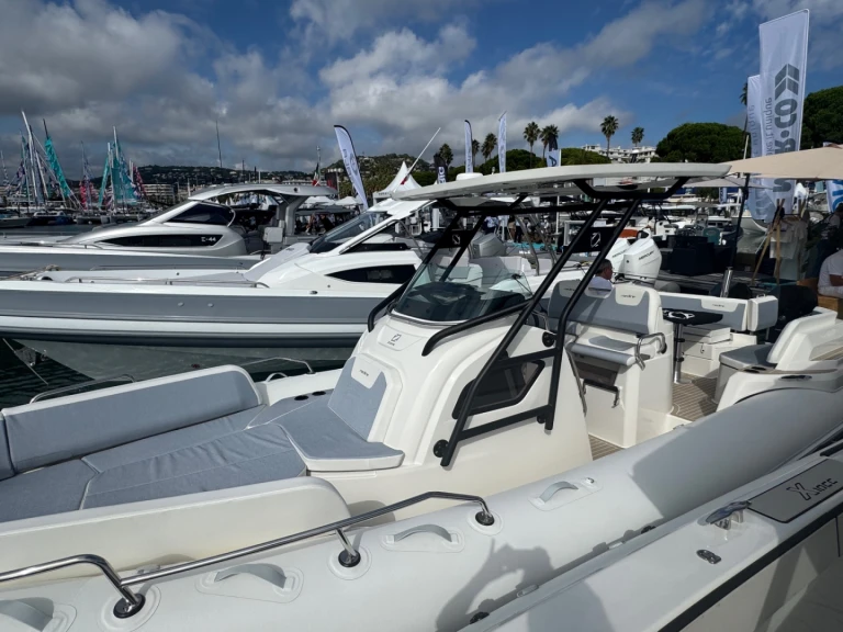 RIB hire in Propriano - Zodiac Medline 9