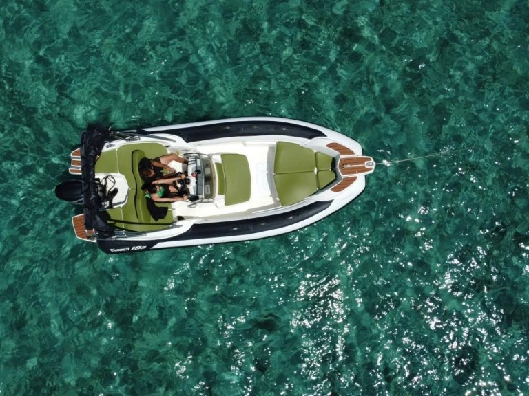 Hire RIB with or without skipper Marlin Boat 