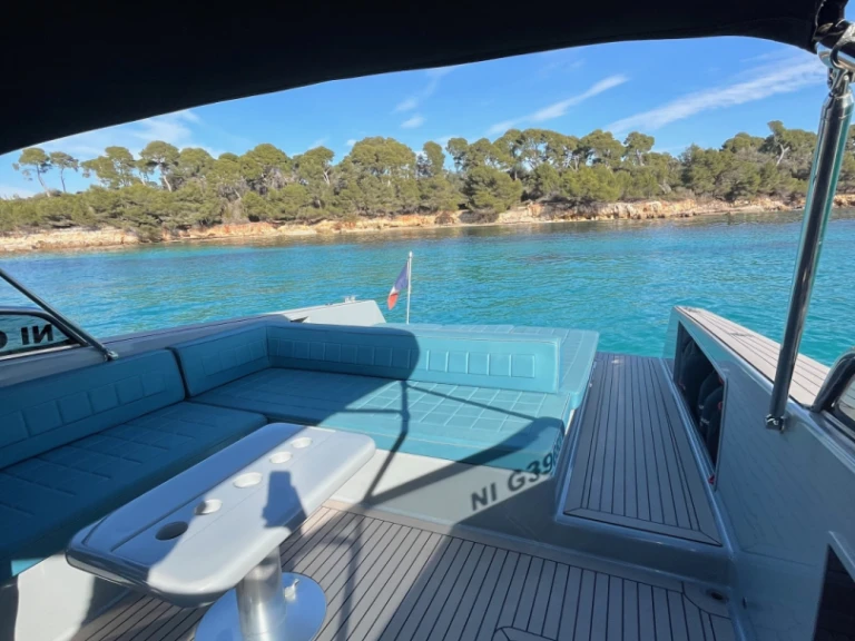 Hire Luxury Yacht with or without skipper VanDutch Saint-Jean-Cap-Ferrat