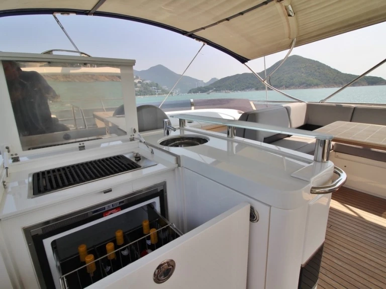 Hire Luxury Yacht Princess with a boat licence