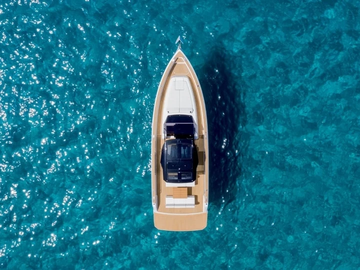 Luxury Yacht hire in Beaulieu-sur-Mer - Pardo Yachts Pardo 38