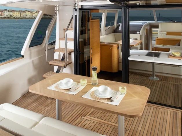 Hire Luxury Yacht with or without skipper Greenline Fontvieille