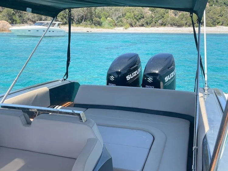 Hire RIB with or without skipper Lomac Ajaccio