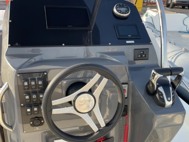 Hire a Quicksilver Activ 605 Open Saint-Cyprien-Plage