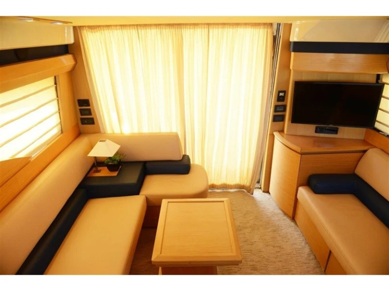 Yacht hire Gouvia cheap Azimut 43 Fly