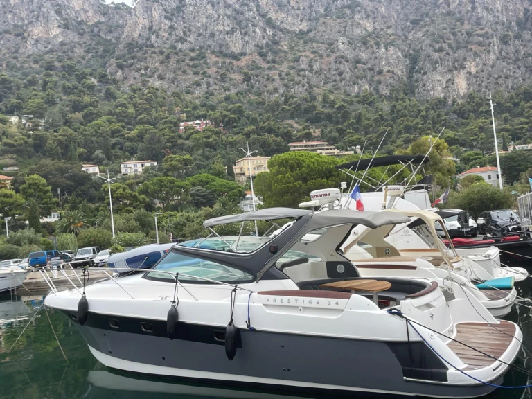 Motorboat to hire Beaulieu-sur-Mer at the best price