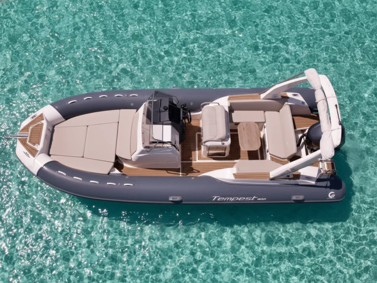 Yacht charter Marina Botafoch - Capelli Tempest 800 on SamBoat
