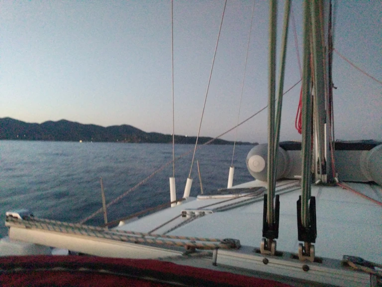 Hire Sailboat with or without skipper Bénéteau Alimos