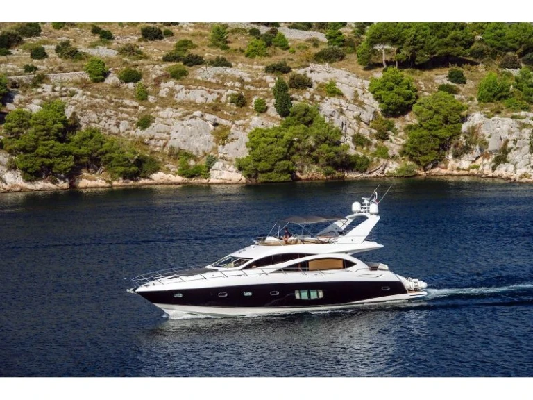 Sunseeker Sunseeker 70 charter bareboat or skippered in  Gouvia