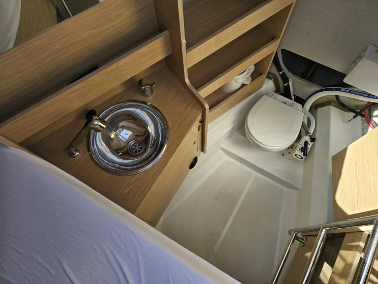 Bénéteau Oceanis 51.1 charter bareboat or skippered in  Lefkáda