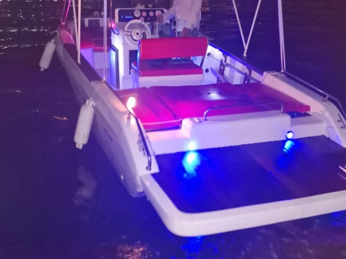 Motorboat hire in Giardini-Naxos - Sessa Marine Key Largo 22