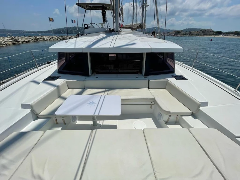 Yacht hire Villeneuve-Loubet cheap Bali 4.1