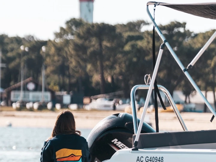 Yacht hire Arcachon cheap Cap Camarat 6.5 CC Serie 3