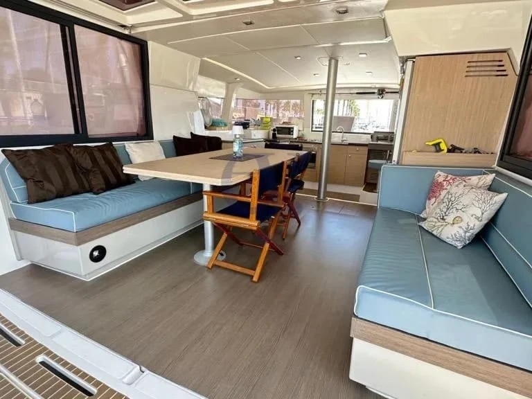 Yacht hire Rimini cheap Bali 4.0