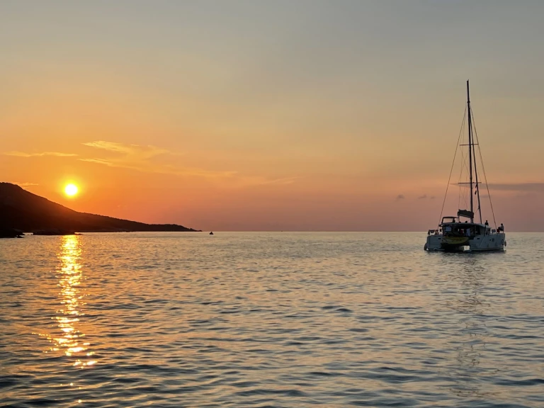 Motorboat to hire Oletta at the best price