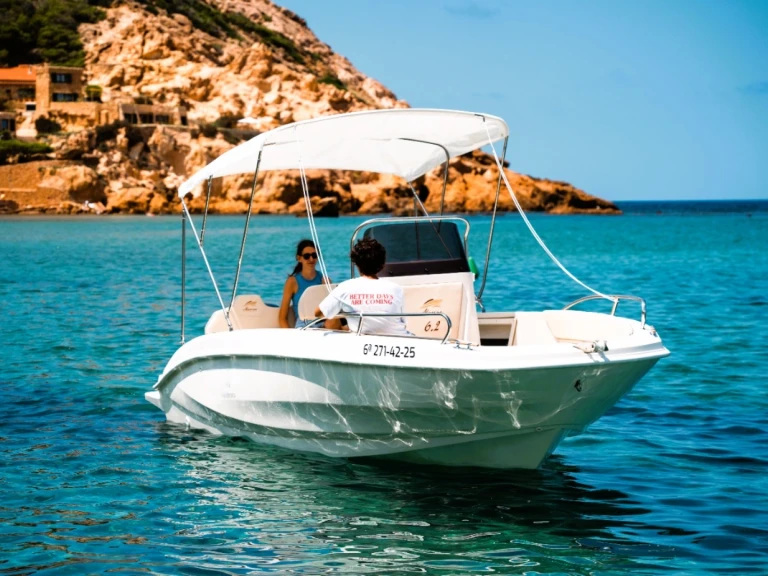 Motorboat hire in Fornells - Marine Open 620