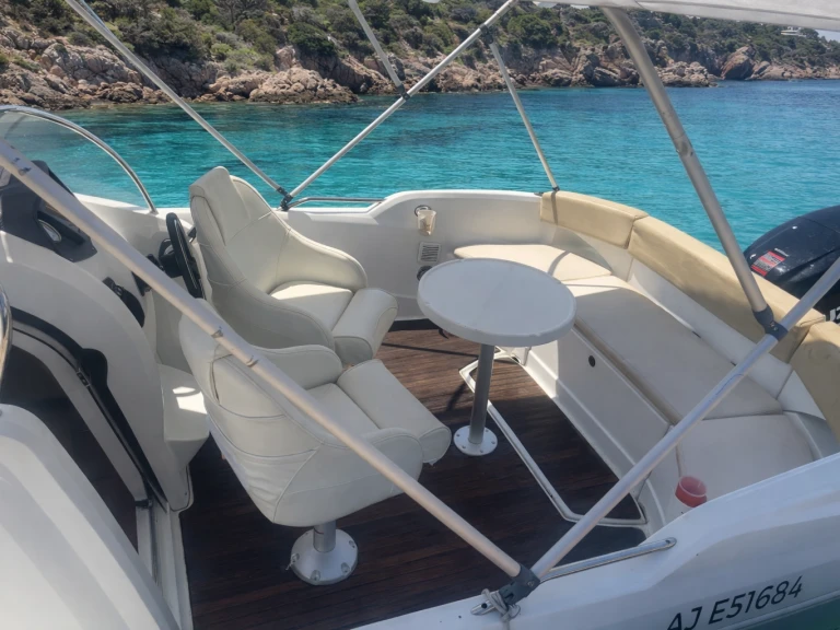 Motorboat hire in Nice - Bénéteau Flyer 650 Open