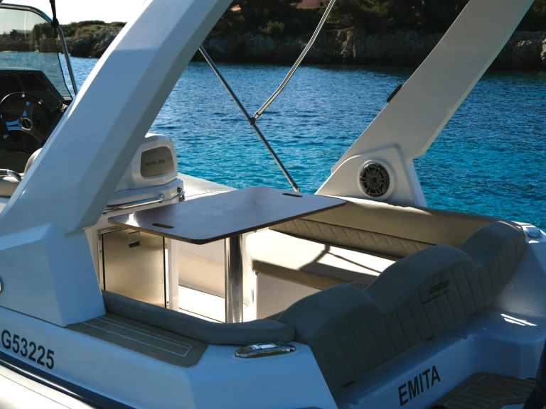 RIB to hire Juan-les-Pins at the best price