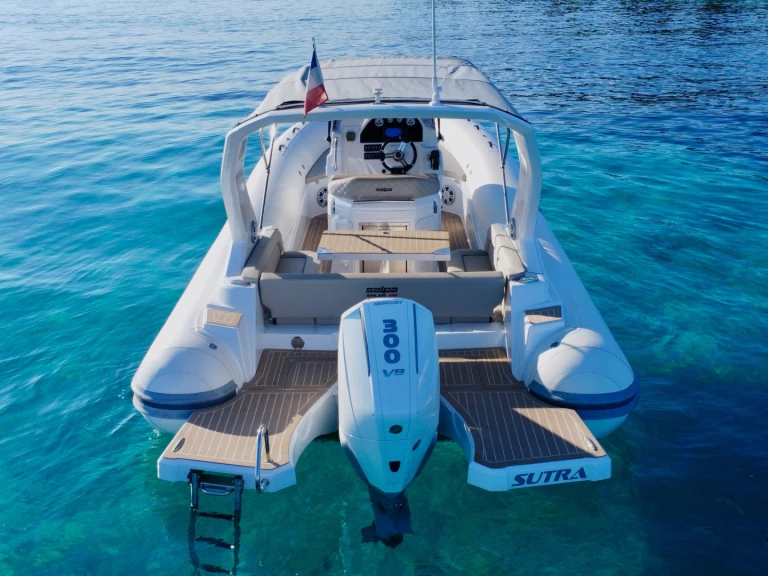 Charter a Salpa Salpa Soleil 28 in Juan-les-Pins on Samboat