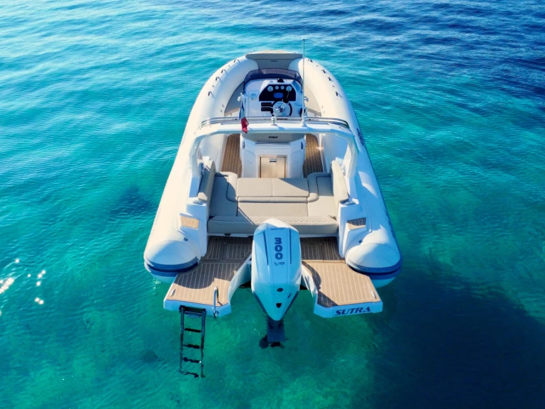 Hire RIB Salpa with a boat licence