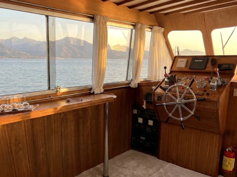 Yacht charter La Spezia - Alalunga 15 fly on SamBoat