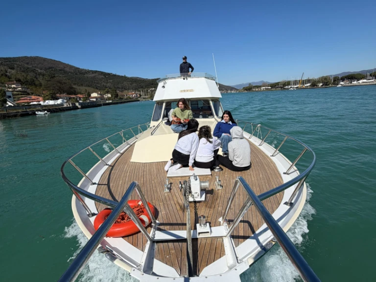 Motorboat hire in La Spezia - Alalunga 15 fly