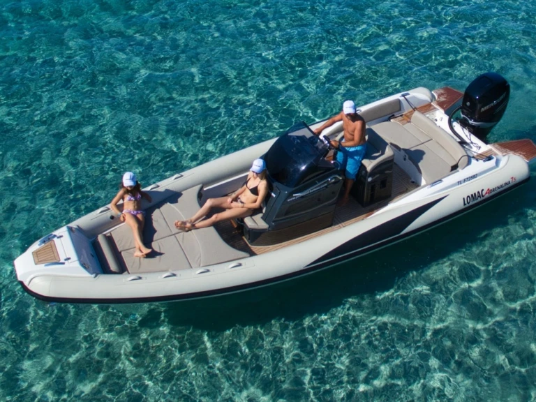 Yacht hire Hyères cheap Adrenalina 7.5