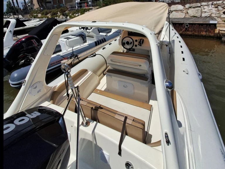 Hire RIB with or without skipper Lomac Hyères