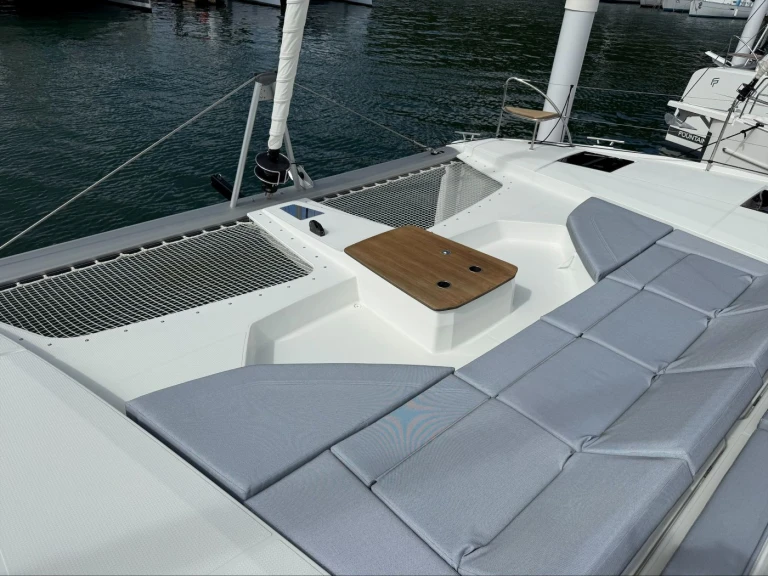 Yacht hire Road Town cheap Fountaine Pajot FP 44 Maestro - 3 cab.