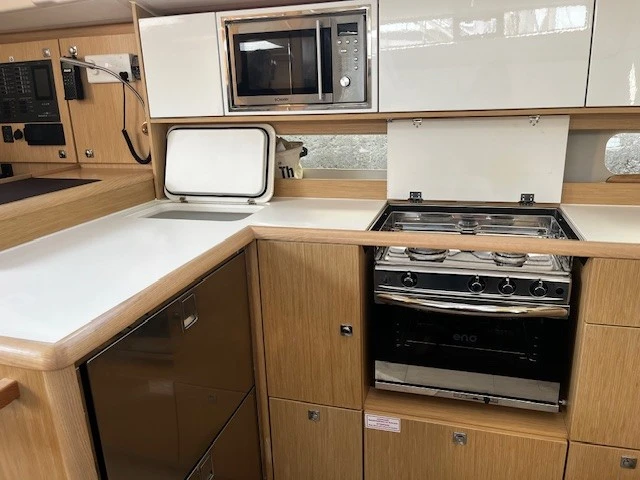 Yacht charter Marseille - Bavaria Bavaria C46 on SamBoat