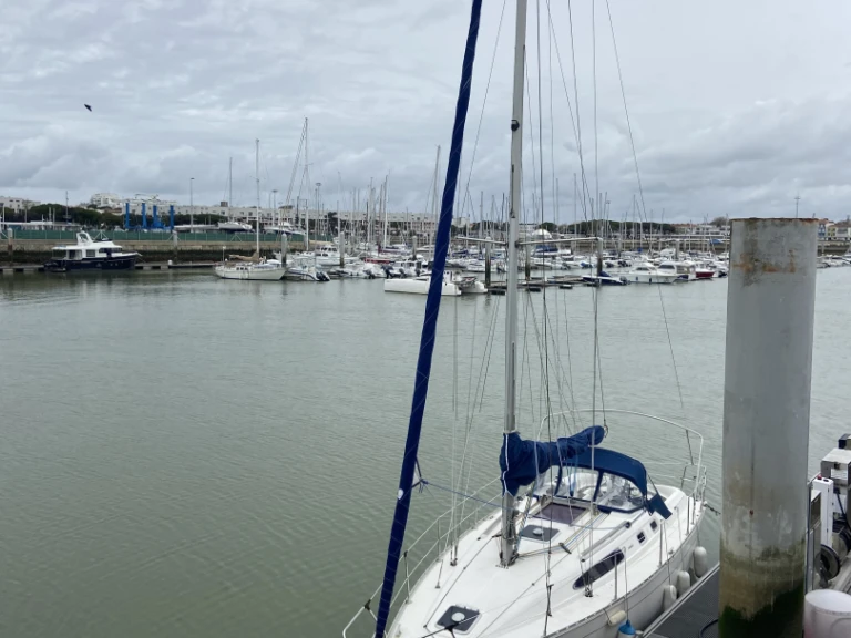 Sailboat hire in La Turballe - Jeanneau Sun Odyssey 34.2