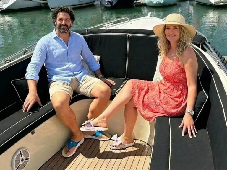 Motorboat hire in Lisbon - Maril 7NXT