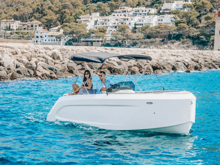 Motorboat hire in Palma de Mallorca - Valory V570 Premium