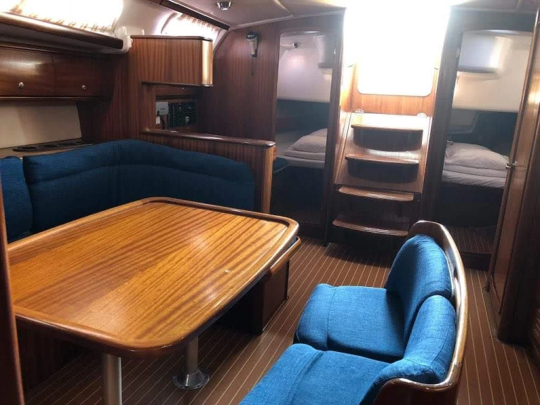 Hire Sailboat with or without skipper Bavaria Anavyssos