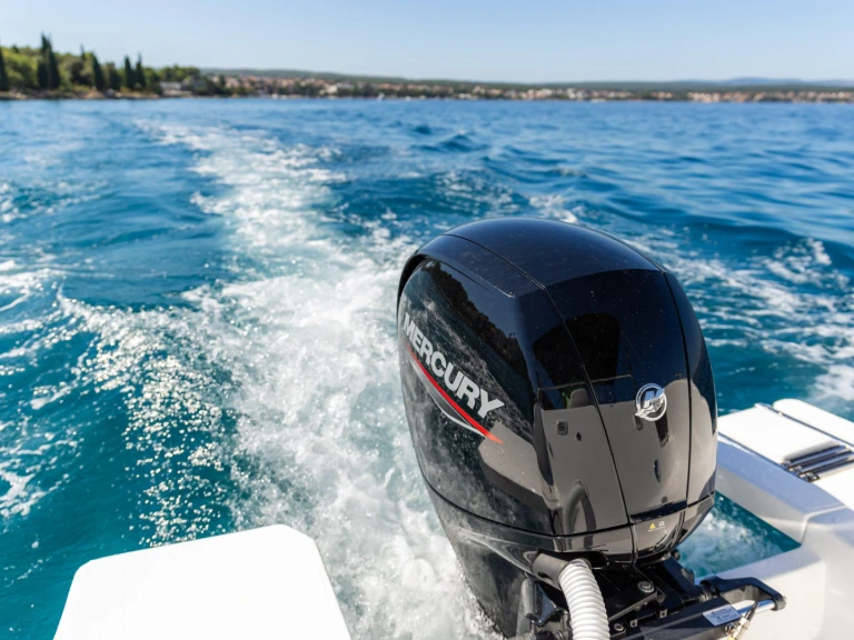 Hire Motorboat Morion with a boat licence