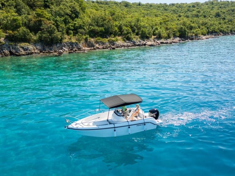 Motorboat to hire Malinska-Dubašnica at the best price