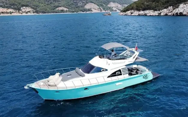 Motorboat to hire Antalya (City) at the best price